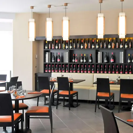 Otel Ibis Girona