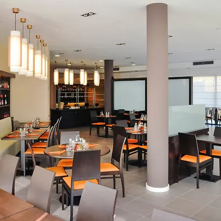 Ibis Girona