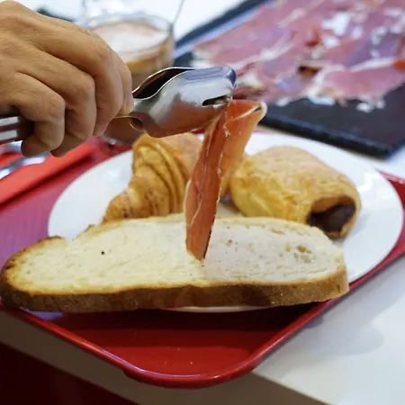 Ibis Girona