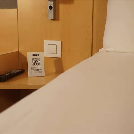 Ibis Hotel 2*