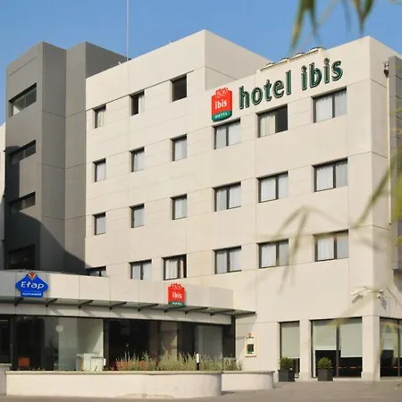 Ibis 호텔 2*