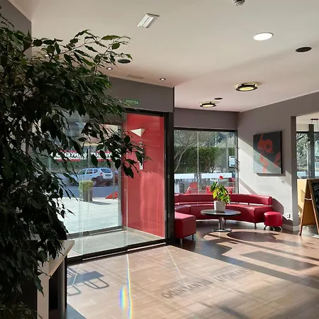 Ibis فندق خيرونا